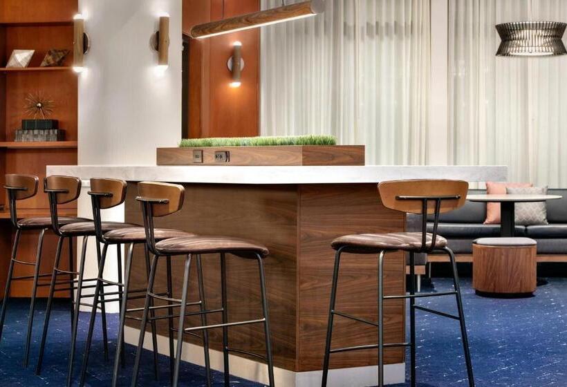 בית מלון כפרי Courtyard Lancaster