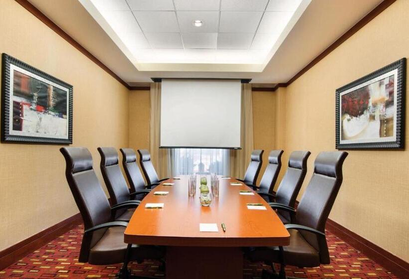 فندق Courtyard By Marriott Oklahoma City Downtown