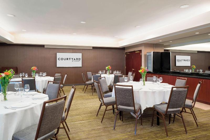 هتل Courtyard By Marriott Princeton