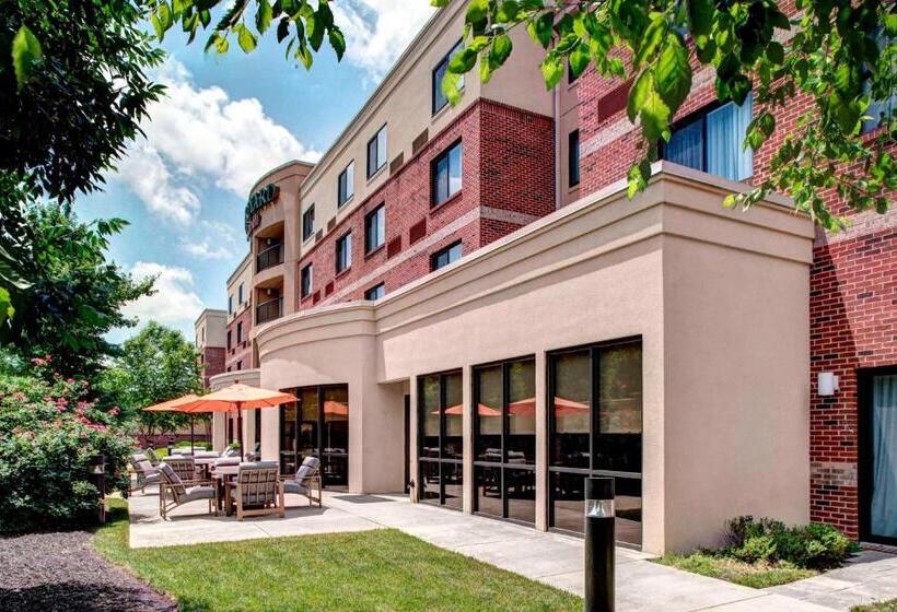 Отель Courtyard Richmond North/glen Allen