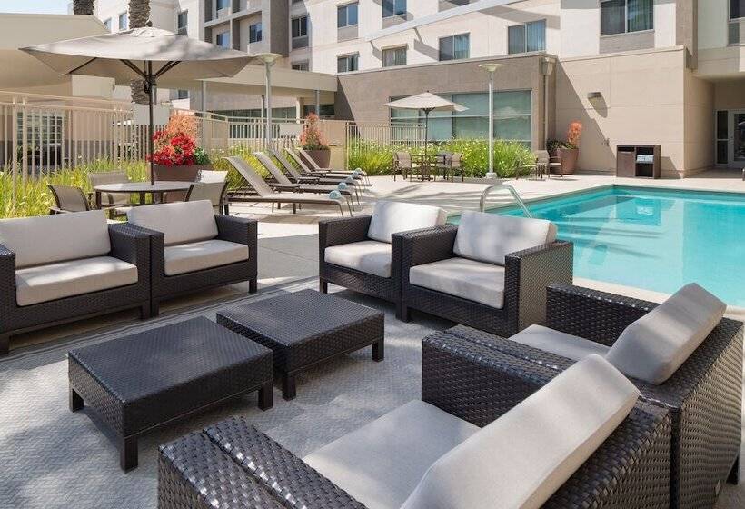 בית מלון כפרי Courtyard By Marriott Santa Ana Orange County