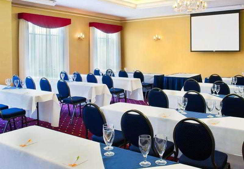 בית מלון כפרי Courtyard Tacoma Downtown