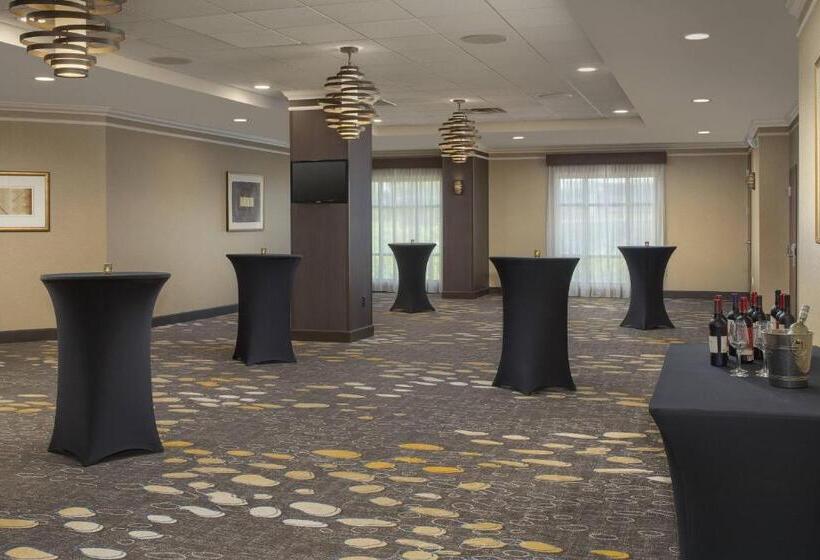 בית מלון כפרי Courtyard Tacoma Downtown