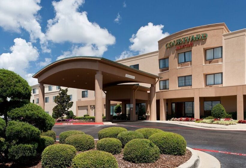 فندق Courtyard Texarkana