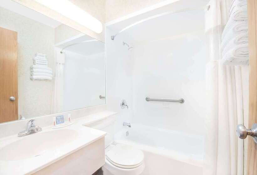 酒店 Days Inn By Wyndham West Rapid City