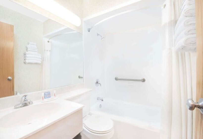 酒店 Days Inn By Wyndham West Rapid City