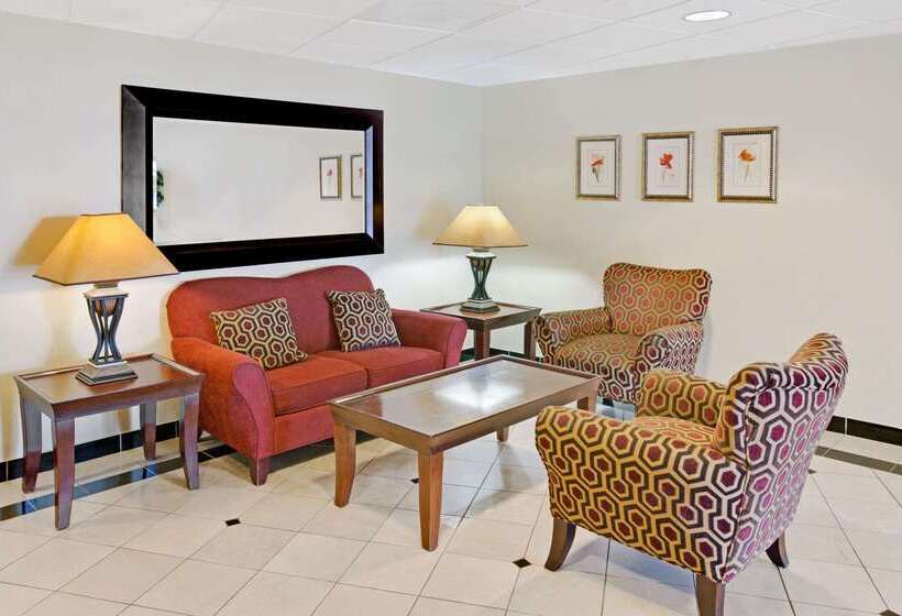 فندق Days Inn & Suites By Wyndham Laurel Near Fort Meade