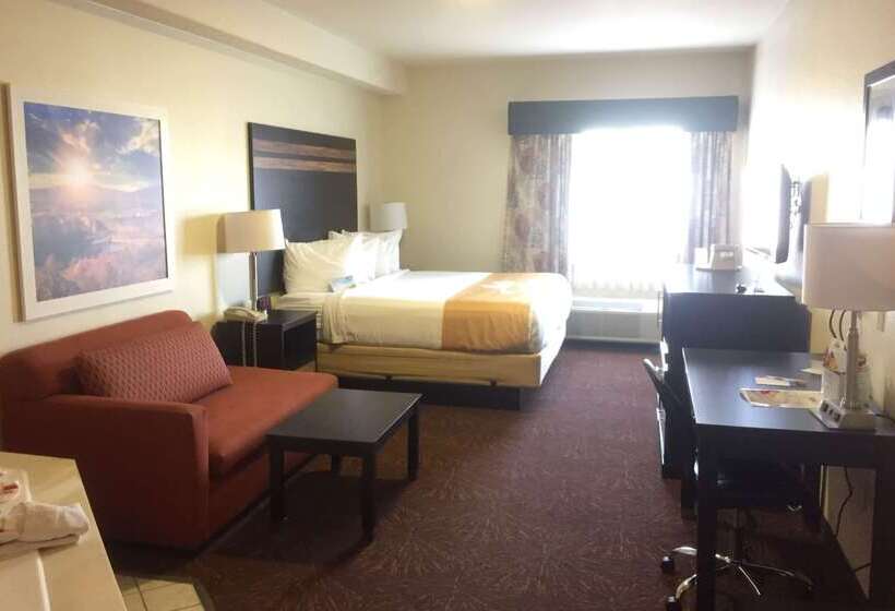 Отель Days Inn & Suites By Wyndham Tucson/marana