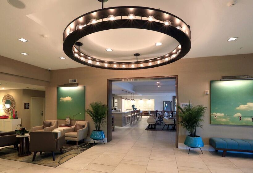 Doubletree By Hilton Hotel Galveston Beach