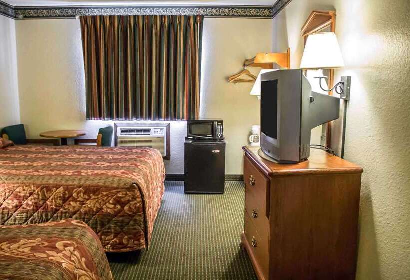 בית מלון כפרי Econo Lodge Akron Copley Northwest