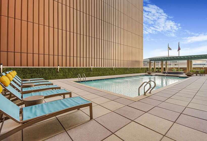 בית מלון כפרי Embassy Suites Houston Downtown