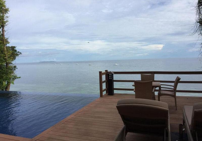 هتل Eskaya Beach Resort And Spa