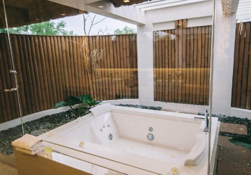 هتل Eskaya Beach Resort And Spa