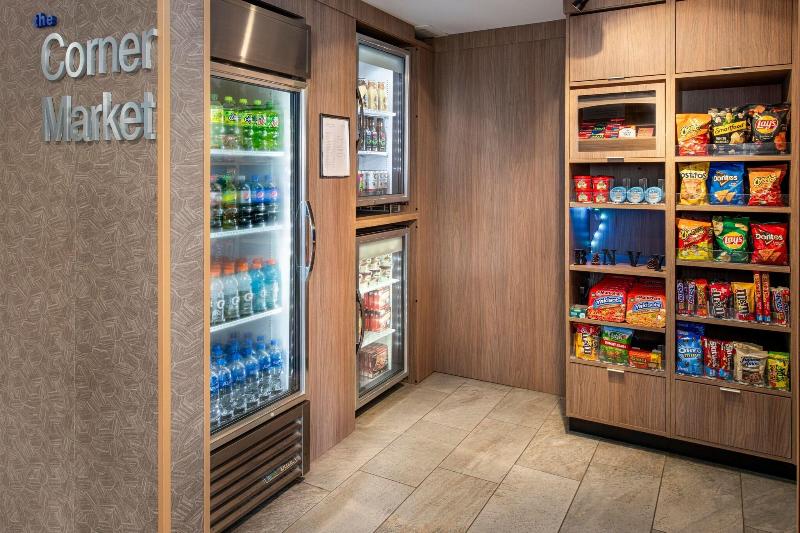 Отель Fairfield Inn Greensboro Airport