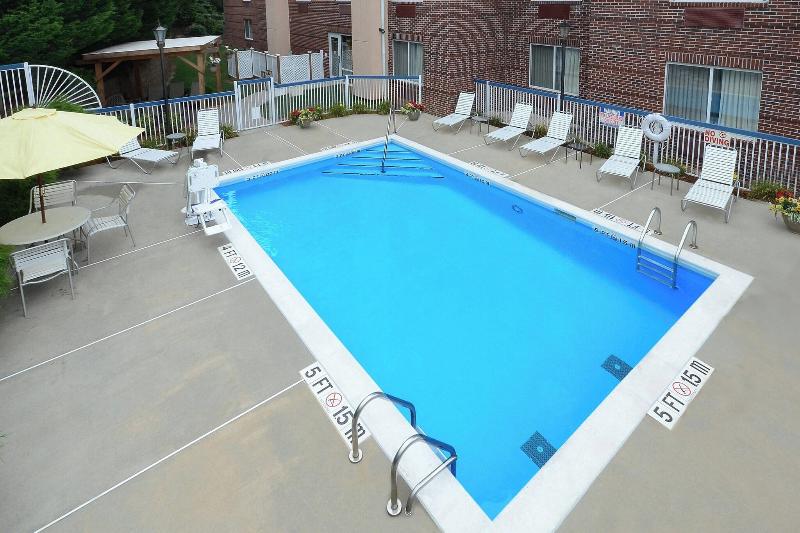 Отель Fairfield Inn Greensboro Airport