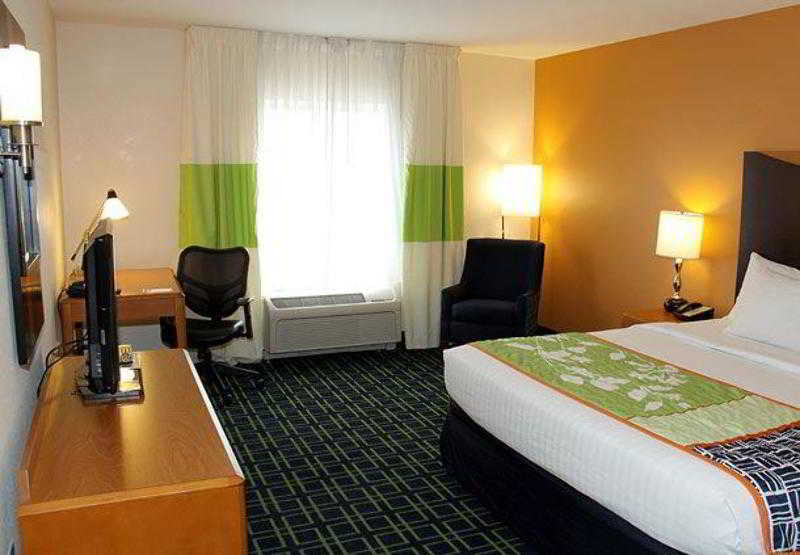 هتل Fairfield Inn And Suites By Marriott Fort Wayne