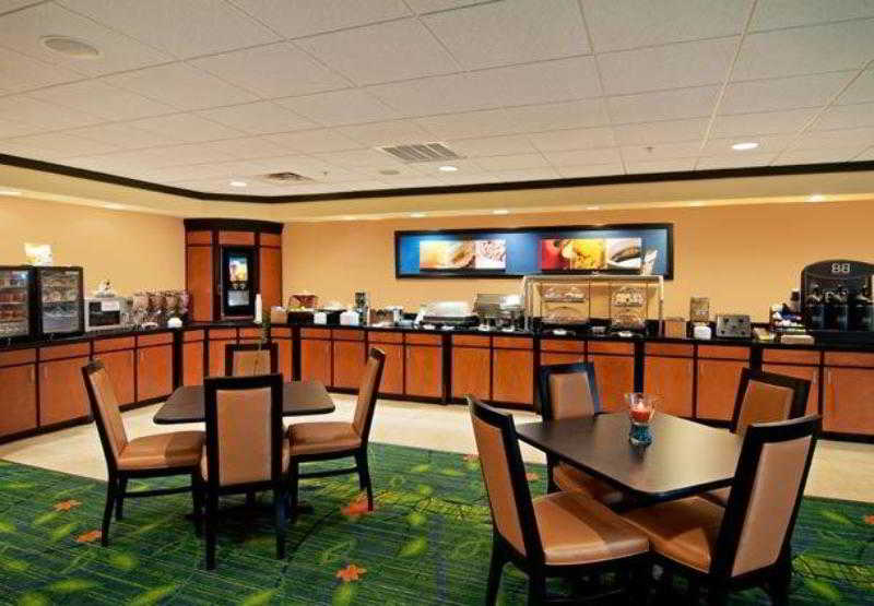 בית מלון כפרי Fairfield Inn & Suites Houston Channelview