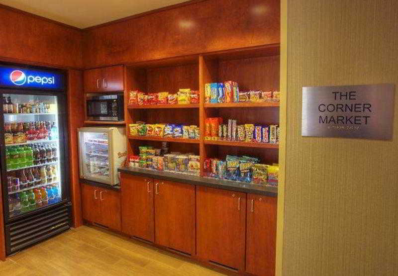 בית מלון כפרי Fairfield Inn & Suites Rapid City