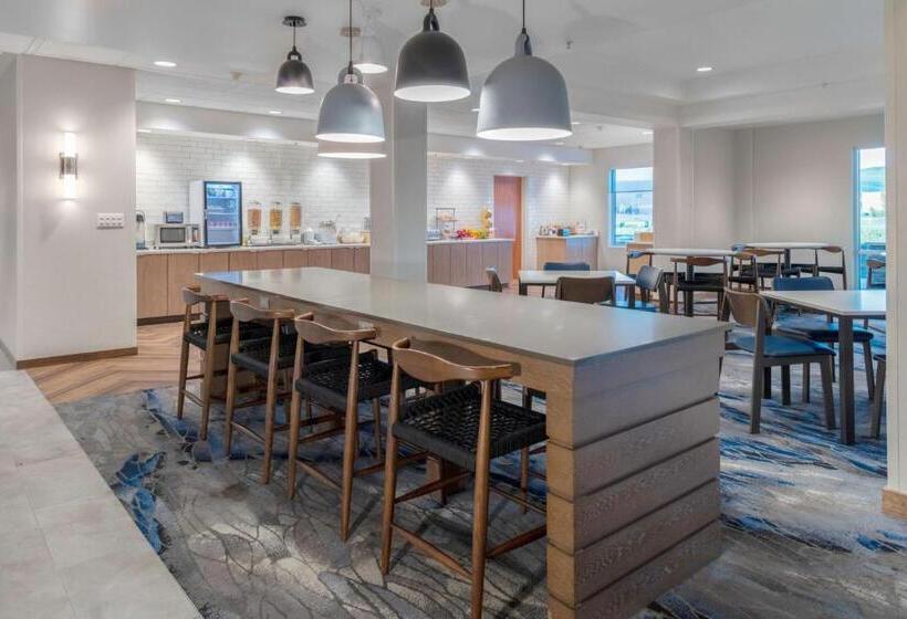 בית מלון כפרי Fairfield Inn & Suites Rapid City