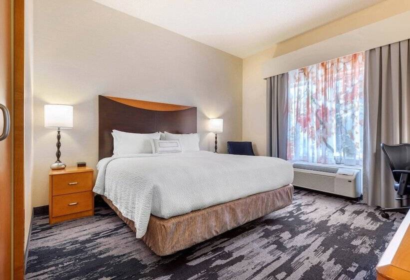 Отель Fairfield Inn & Suites By Marriott Rockford