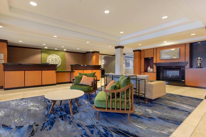 Отель Fairfield Inn & Suites By Marriott Rockford