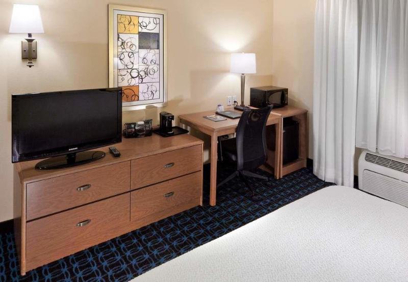 Отель Fairfield Inn And Suites San Bernardino
