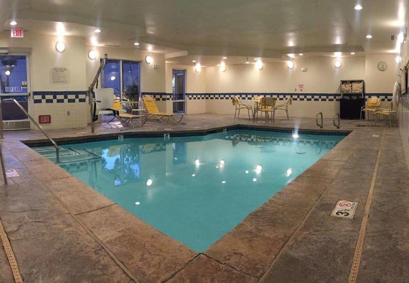 Отель Fairfield Inn And Suites San Bernardino