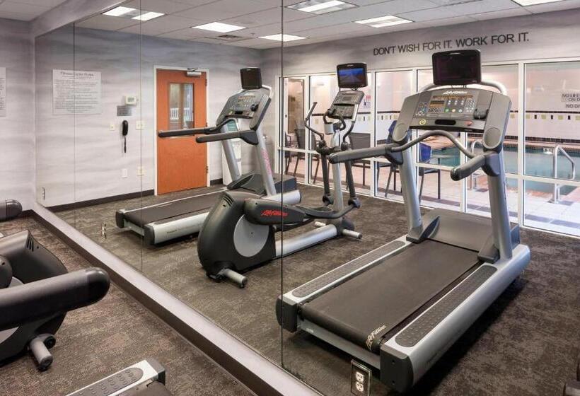 هتل Fairfield Inn & Suites Wilmington Wrightsville Beach