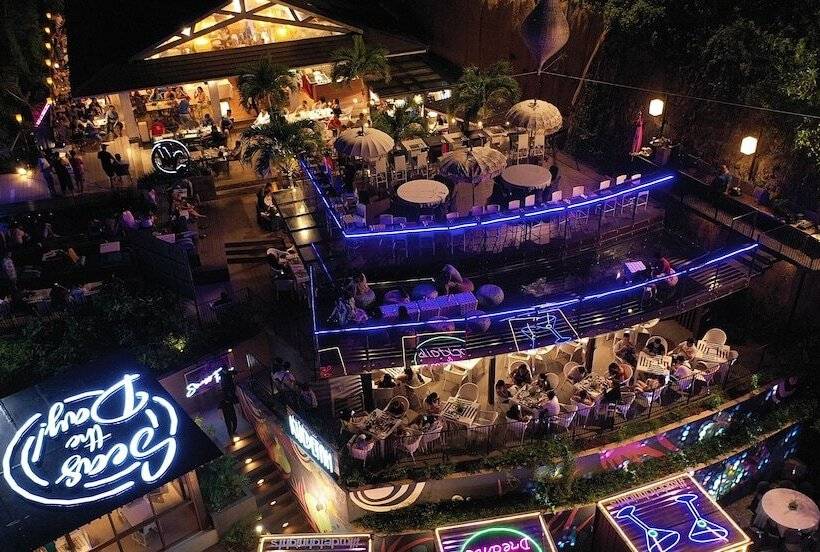 בית מלון כפרי Fairways And Bluewater Boracay