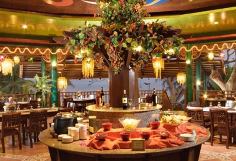 هتل Flushing Meadows Resorts & Playground