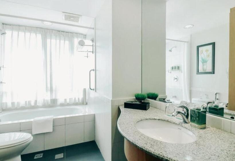 Greenhills Elan Hotel Modern