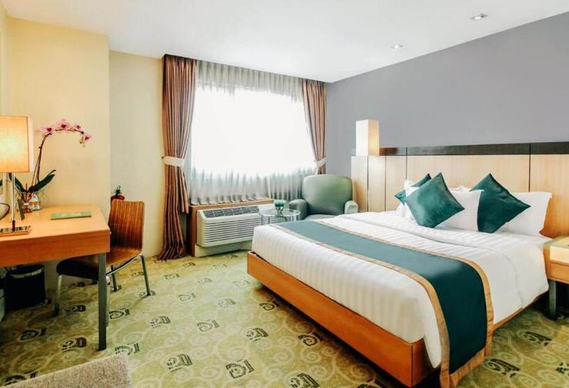 Greenhills Elan Hotel Modern