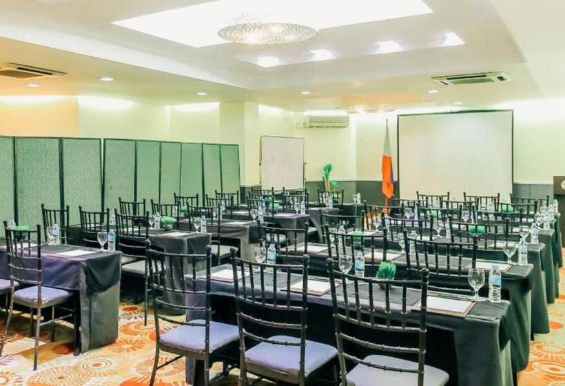 Greenhills Elan Hotel Modern