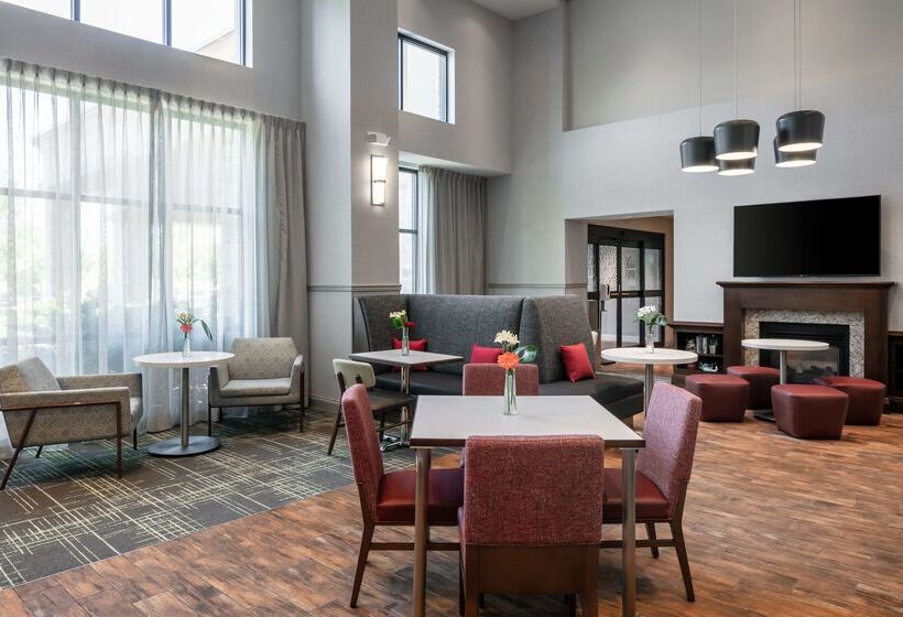 فندق Hampton Inn & Suites Grafton