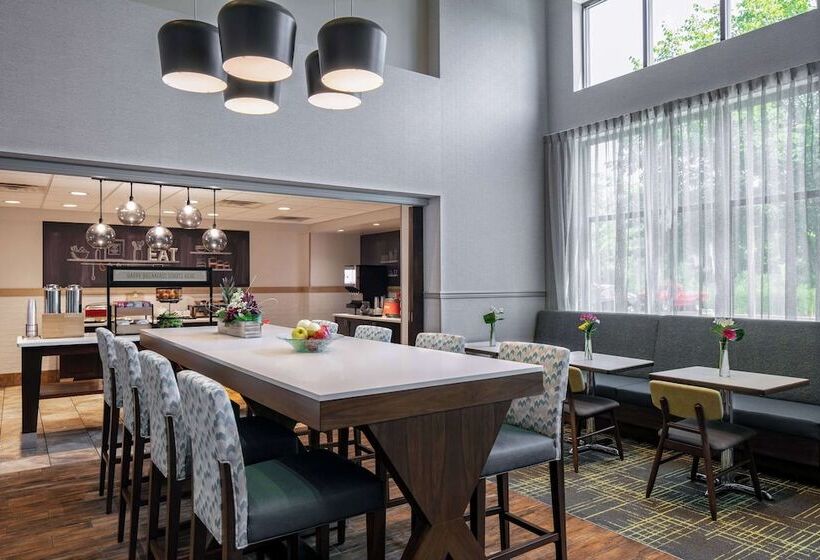 فندق Hampton Inn & Suites Grafton