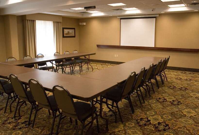 فندق Hampton Inn & Suites Lino Lakes