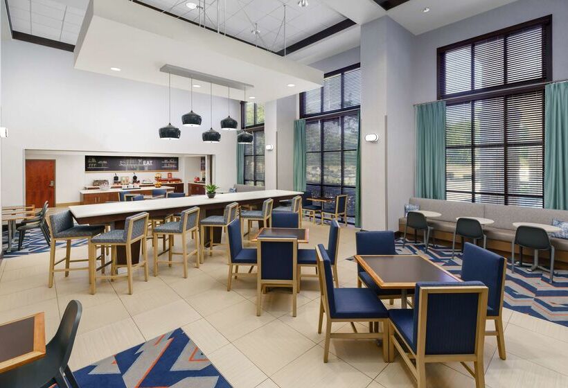 فندق Hampton Inn & Suites West Sacramento