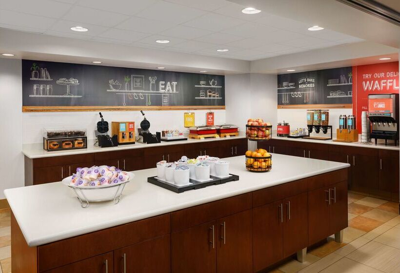 فندق Hampton Inn & Suites West Sacramento