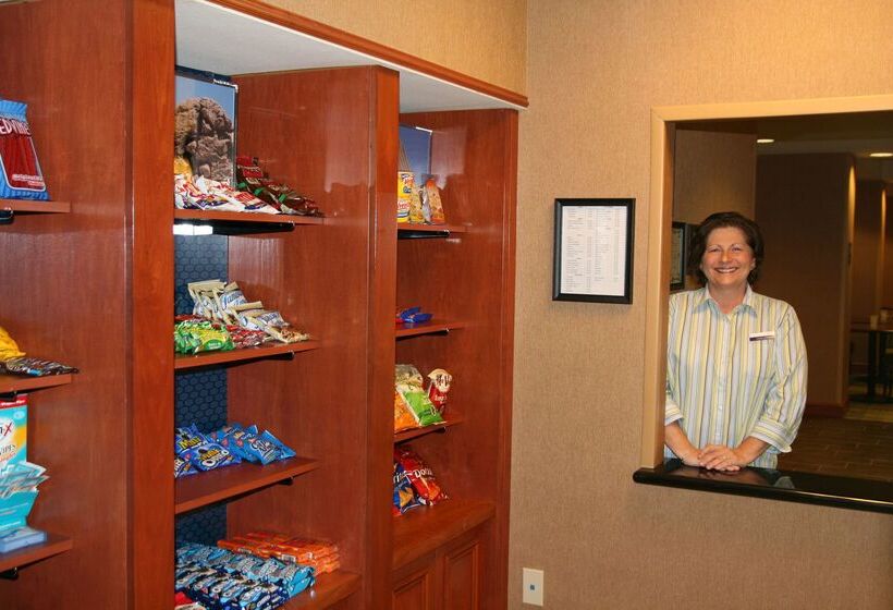 בית מלון כפרי Hampton Inn Las Vegas North Speedway