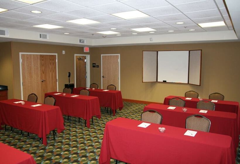 בית מלון כפרי Hampton Inn Las Vegas North Speedway