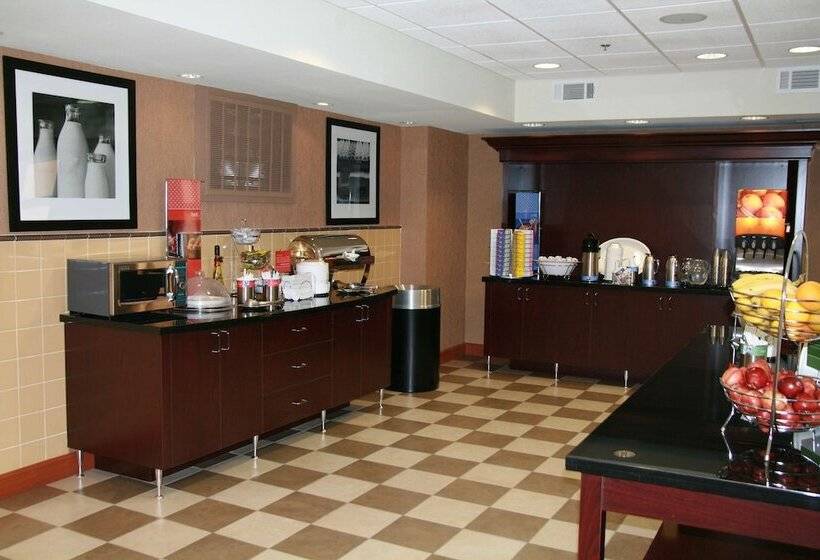 בית מלון כפרי Hampton Inn Las Vegas North Speedway