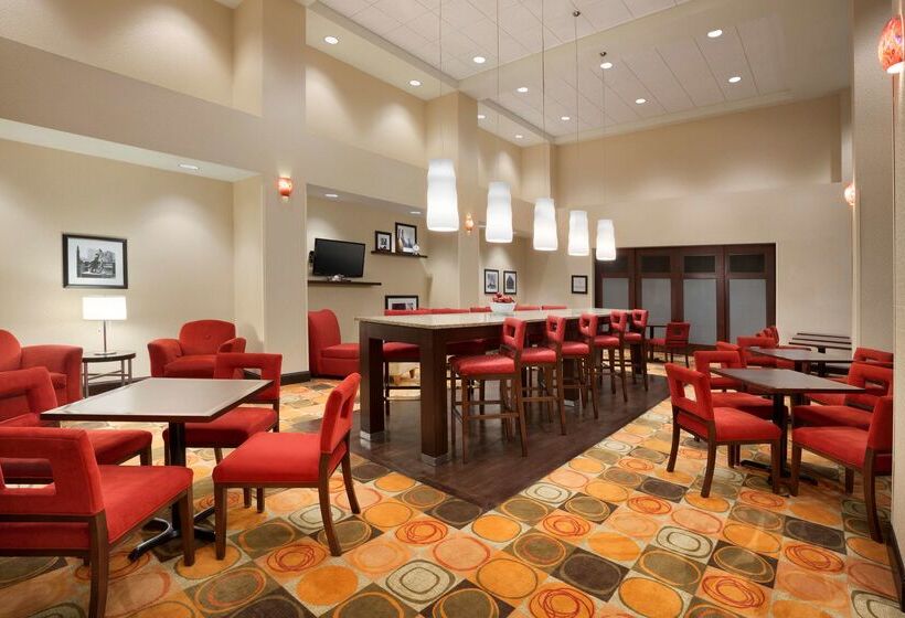 هتل Hampton Inn & Suites Hartford/east Hartford