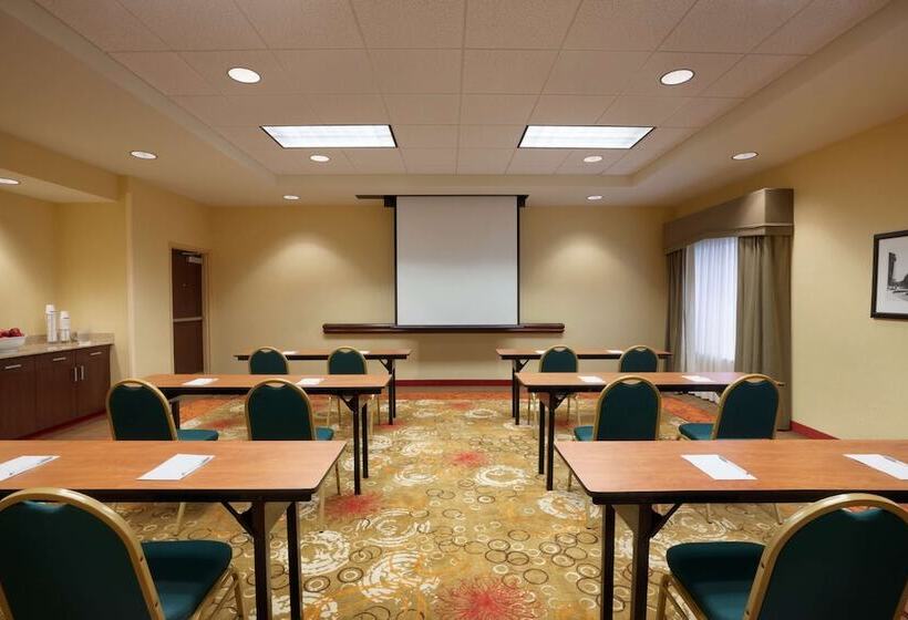 هتل Hampton Inn & Suites Hartford/east Hartford