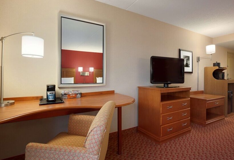 هتل Hampton Inn & Suites Hartford/east Hartford