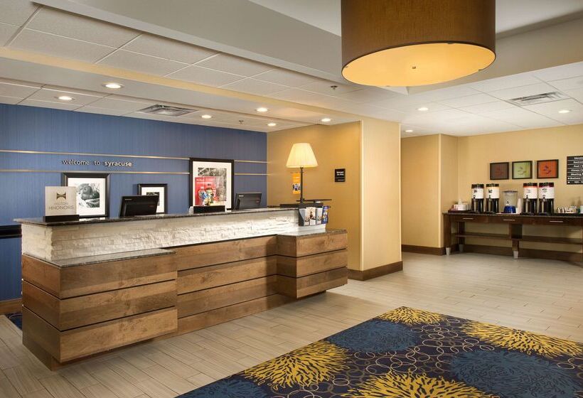 Отель Hampton Inn Syracuse Clay