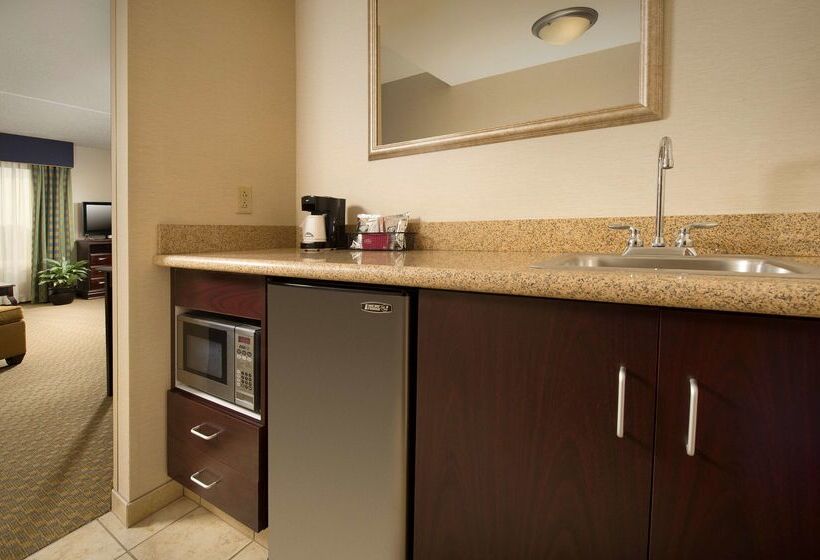 Отель Hampton Inn Syracuse Clay