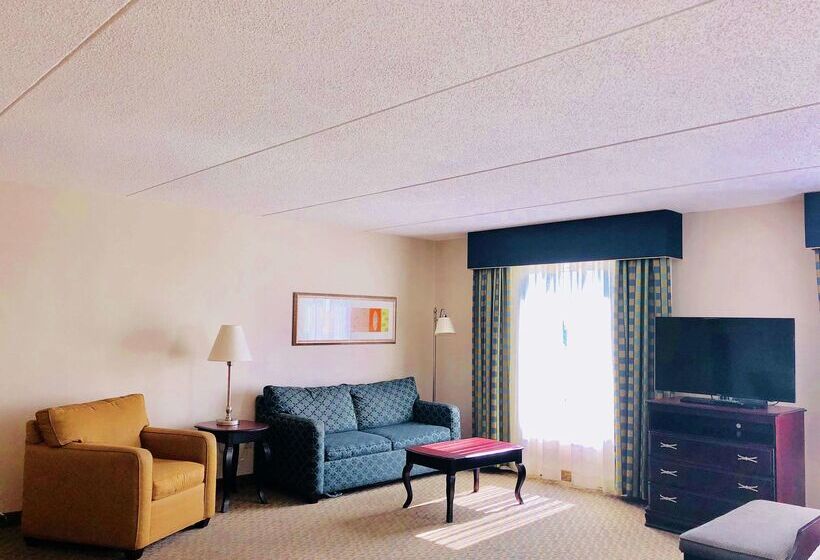 Отель Hampton Inn Syracuse Clay