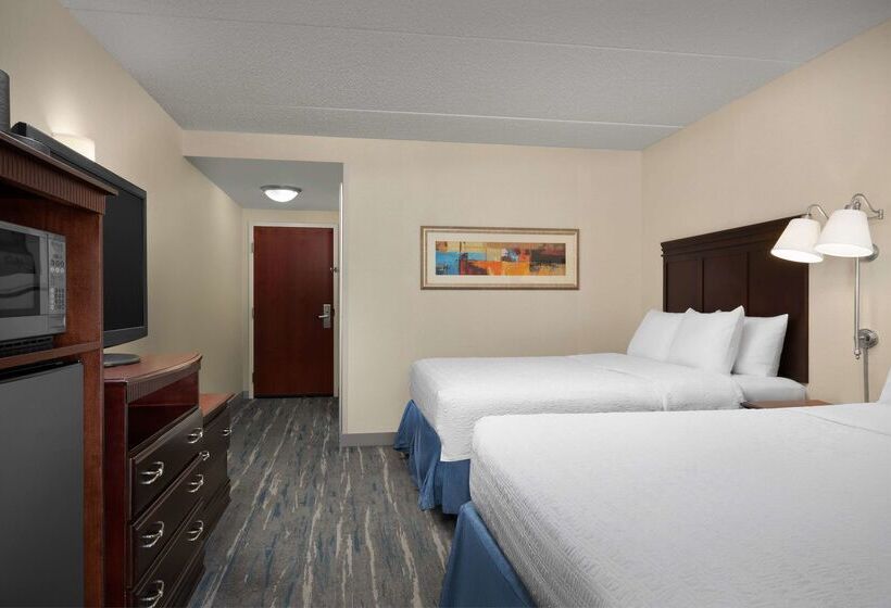 Отель Hampton Inn Syracuse Clay