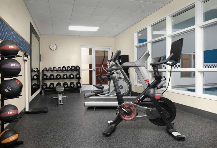 Отель Hampton Inn Syracuse Clay