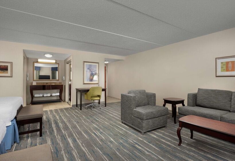Отель Hampton Inn Syracuse Clay